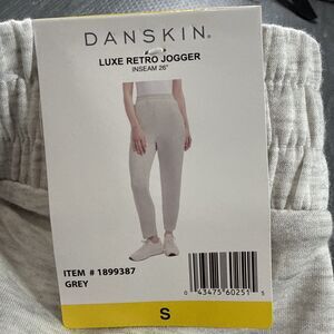 Danskin Women's Luxe Retro Jogger Grey, Small, Rayon Blend NWT